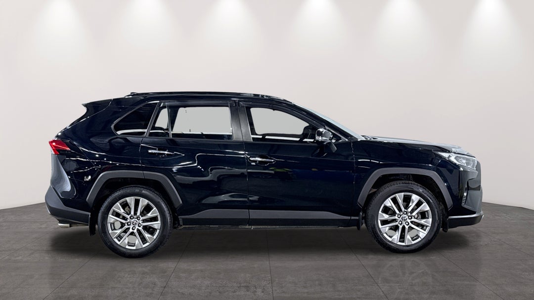 2021 Toyota RAV4 Cruiser (2WD), Automatic, 101962 km, Right Side View