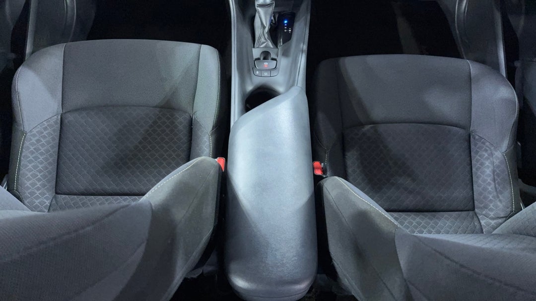 2021 Toyota C-HR Gxl (2WD), Automatic, 50059 km, Center Console