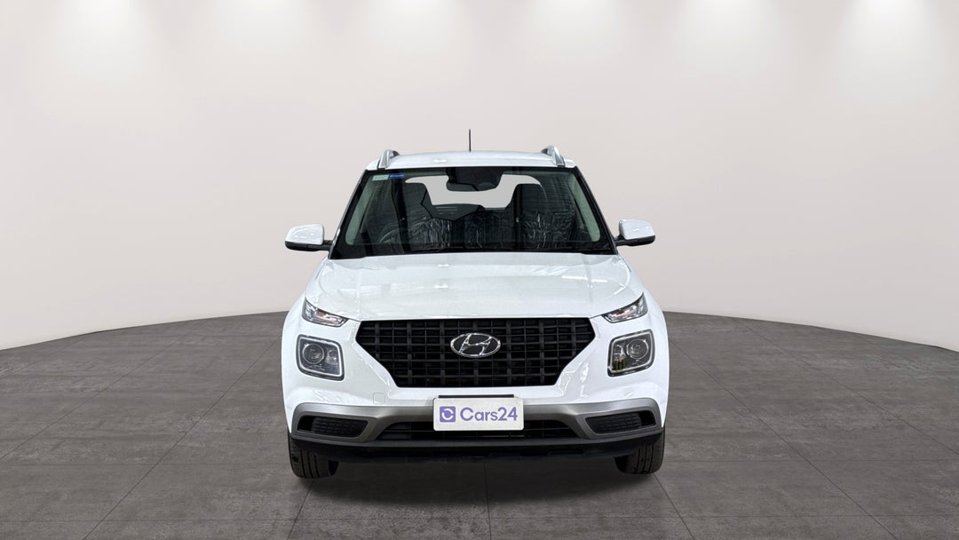 2025 Hyundai Venue Active, Automatic, 24265 km, Front View