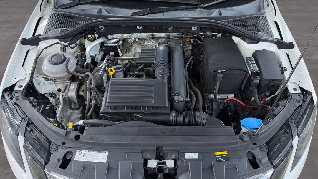 2017 SKODA Octavia 110 Tsi, Automatic, 146749 km, Open Bonnet (Engine)