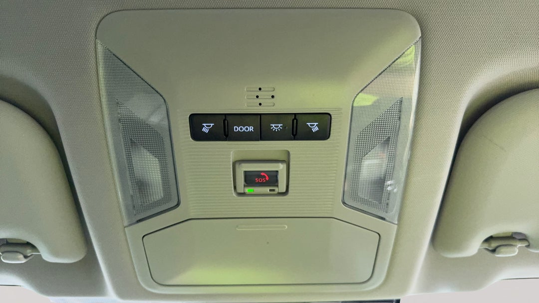 On-Roof Controls/Sunglass holder