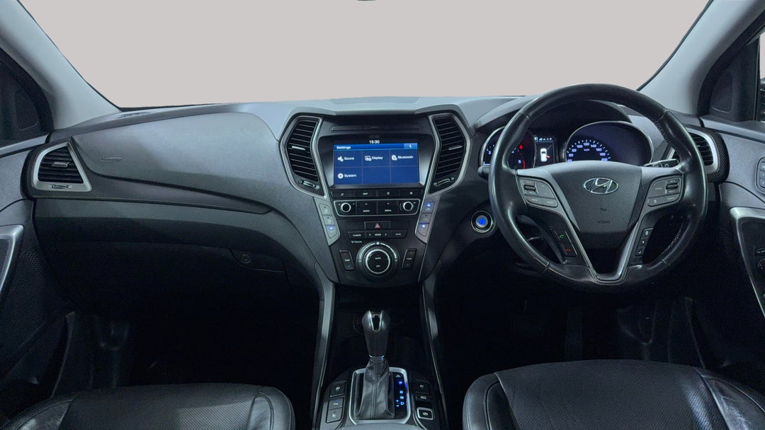 2015 Hyundai Santa Fe Highlander Crdi (4x4), Automatic, 133393 km, Dashboard View