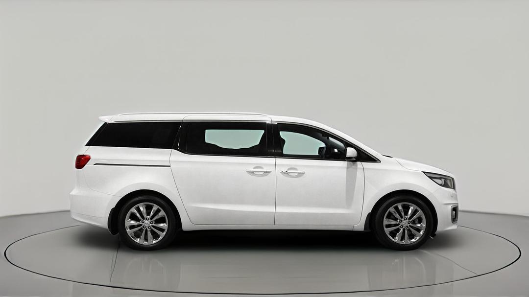 2018 Kia Carnival Platinum, Automatic, 143770 km, Right Side View