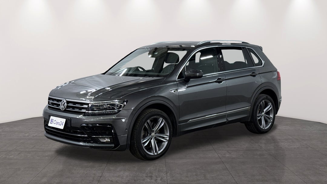 2019 Volkswagen Tiguan 132 Tsi R-line Edition, Automatic, 63435 km, Left Front Diagonal (45- Degree) View
