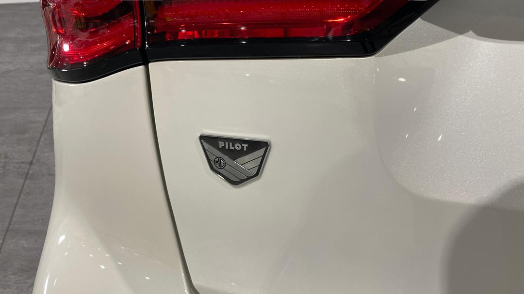2020 MG HS Essence, Automatic, 62560 km, Badge (Boot Left Side)
