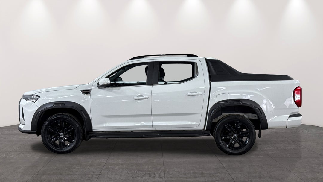 2023 LDV T60 Max Luxe (4x4), Automatic, 19206 km, Left Side View