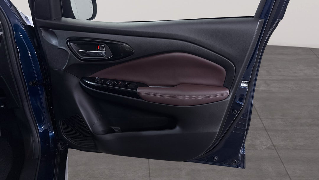 2025 Suzuki Fronx Glx Mild Hybrid, Automatic, 1527 km, Speaker View