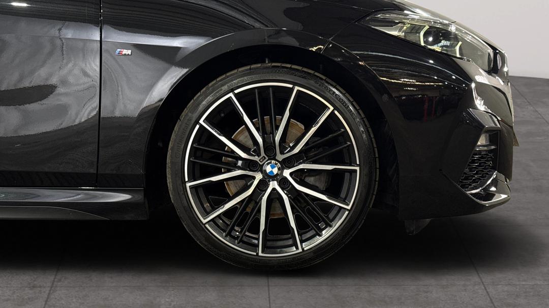2020 BMW 2 18i M Sport Gran Coupe, Automatic, 75420 km, Right Front Wheel