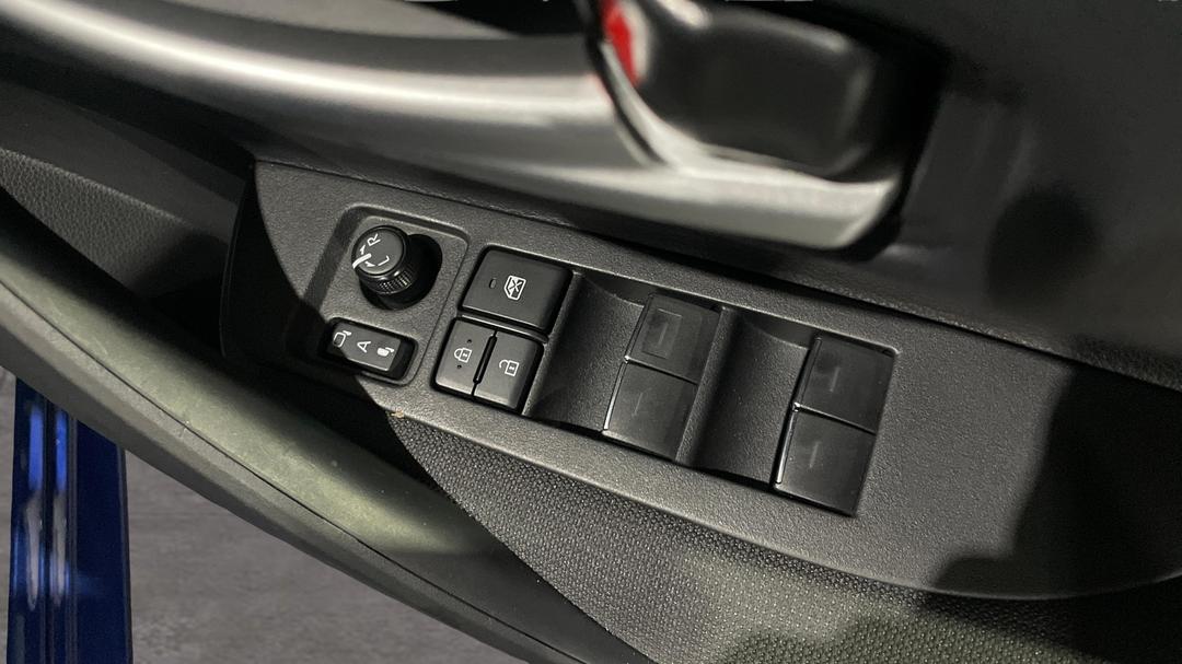 2025 Toyota Corolla Sx Hybrid, Automatic, 11254 km, Drivers Side Door Panel Controls