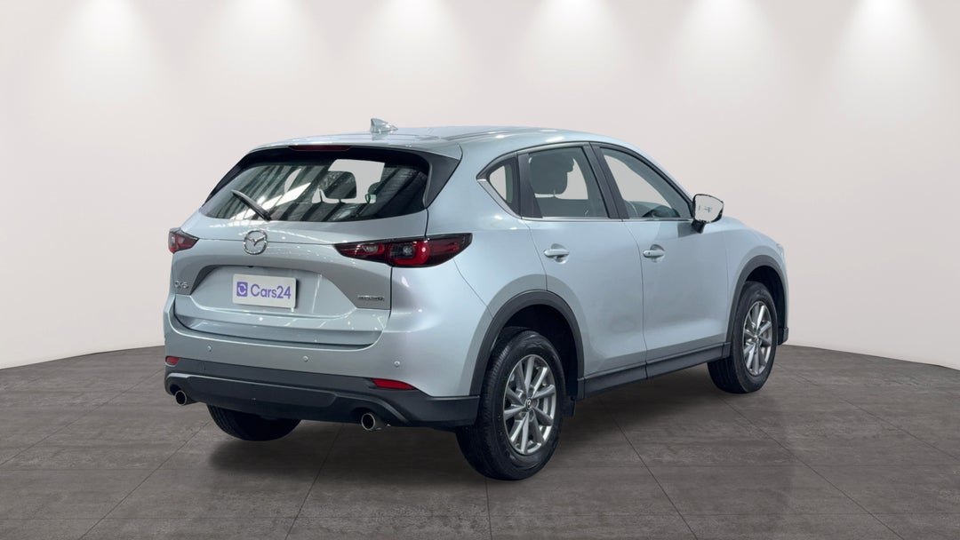 Right Back Diagonal (45- Degree) View