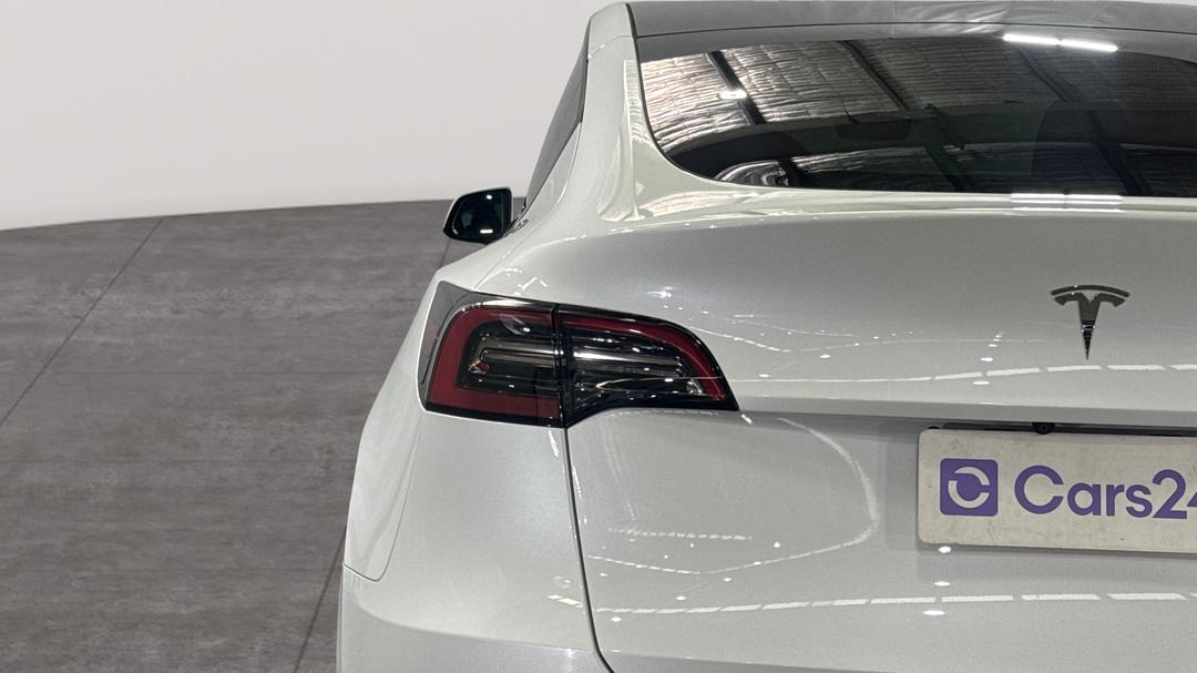 2022 Tesla Model Y Rear-wheel Drive, Automatic, 35135 km, Badge (Boot Left Side)
