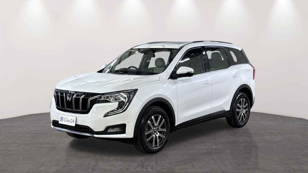 2024 Mahindra Xuv700 Ax7l, Automatic, 8513 km, Left Front Diagonal (45- Degree) View