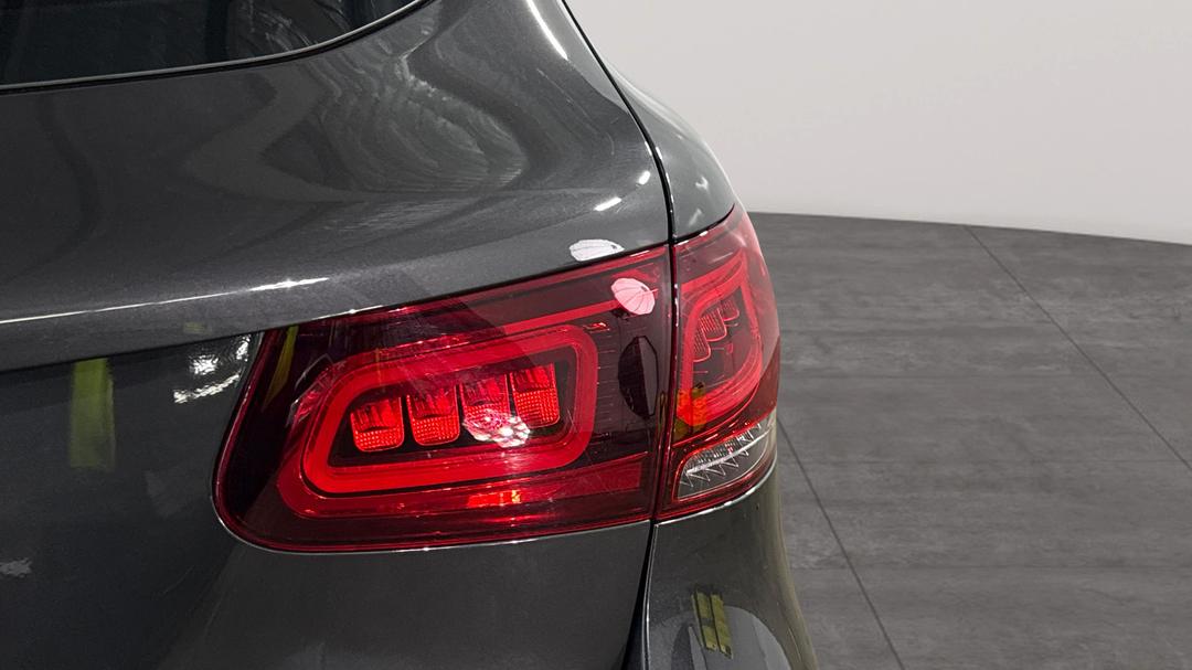 2021 Mercedes-benz GLC 200, Automatic, 46449 km, Badge (Boot Right Side)