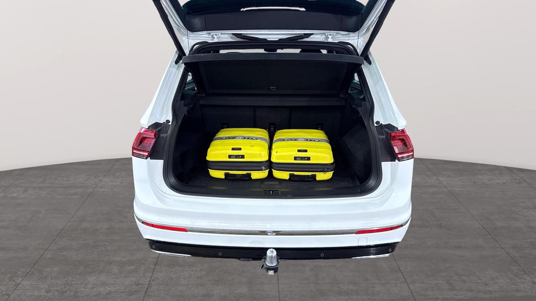 2020 Volkswagen Tiguan 162 Tsi Highline, Automatic, 53180 km, Boot Inside View with Luggage