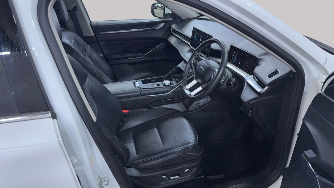 2021 GWM Haval H6 Ultra AWD, Automatic, 70956 km, Right Side Front Door Cabin View