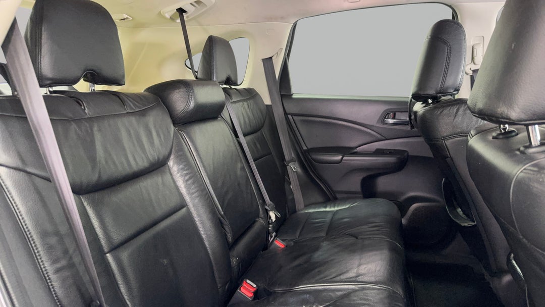 2016 Honda CR-V Vti-s (4x4), Automatic, 86418 km, Right Side Rear Door Cabin View