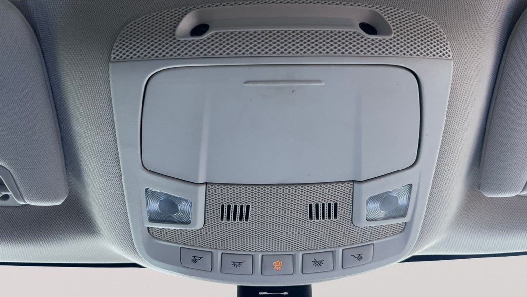 On-Roof Controls/Sunglass holder