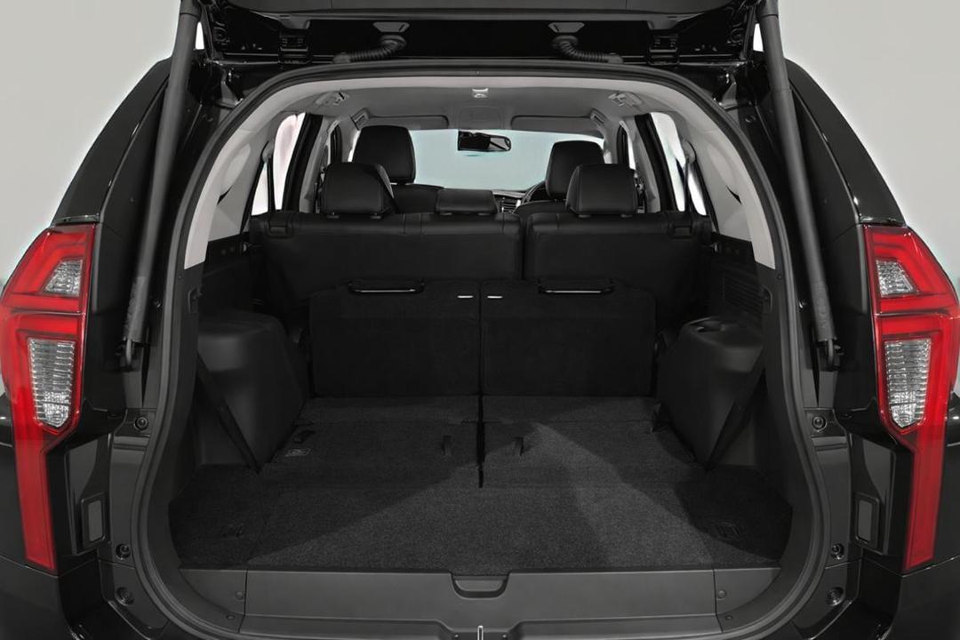 2023 Mitsubishi Pajero Sport Gsr (4WD) 7 Seat, Automatic, 35355 km, Boot Inside View