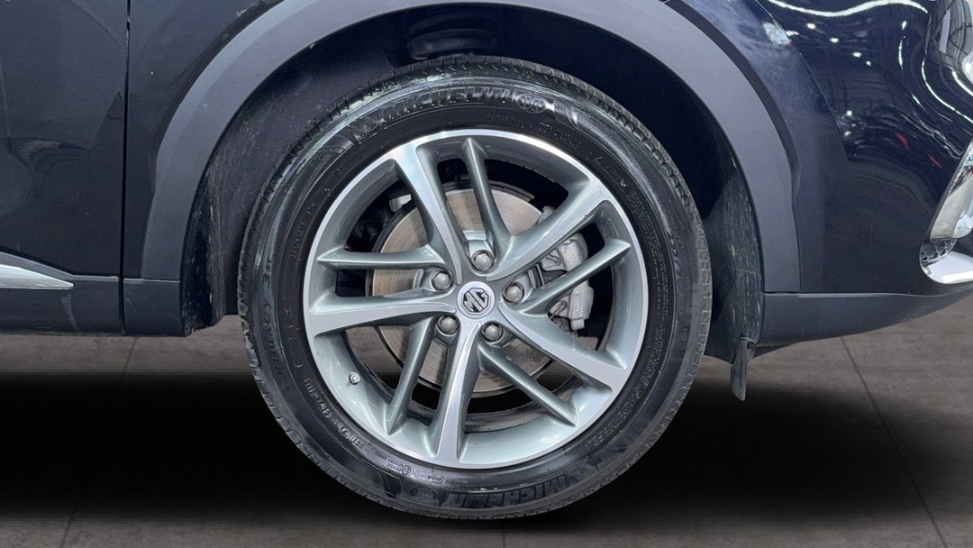 2023 MG HS Excite, Automatic, 51929 km, Right Front Wheel