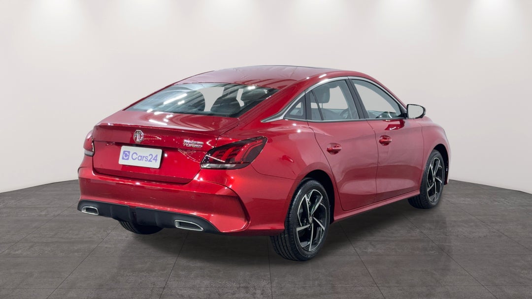 Right Back Diagonal (45- Degree) View