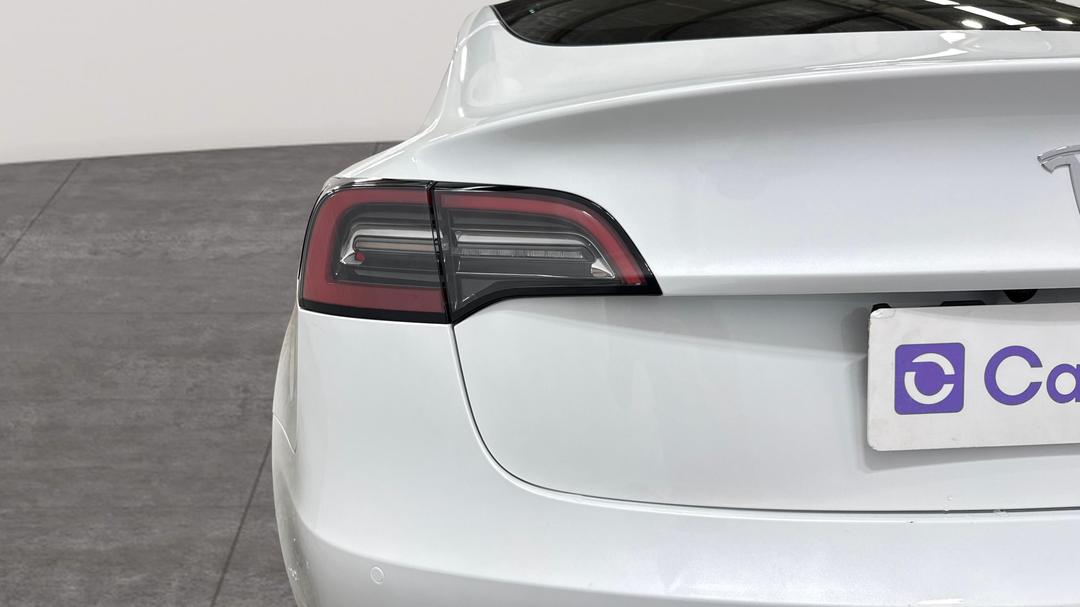2022 Tesla Model 3 Long Range, Automatic, 23235 km, Badge (Boot Left Side)