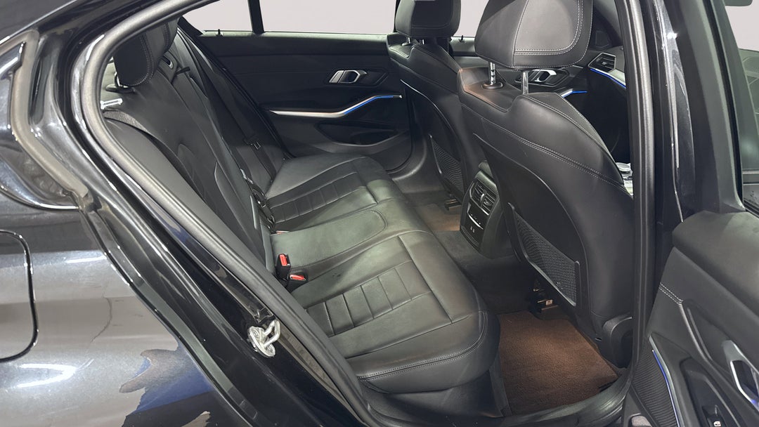 2021 BMW 3 30i M Sport, Automatic, 58055 km, Right Side Rear Door Cabin View