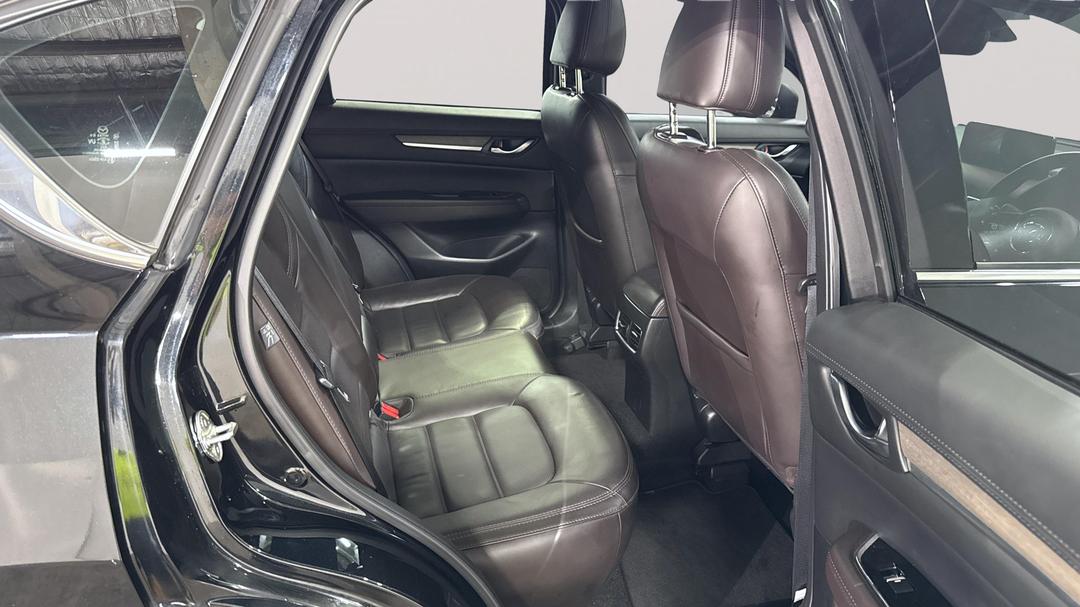 2023 Mazda CX-5 Akera (AWD), Automatic, 34512 km, Right Side Rear Door Cabin View