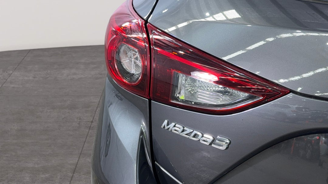 2017 Mazda 3 Sp25, Manual, 118411 km, Badge (Boot Left Side)