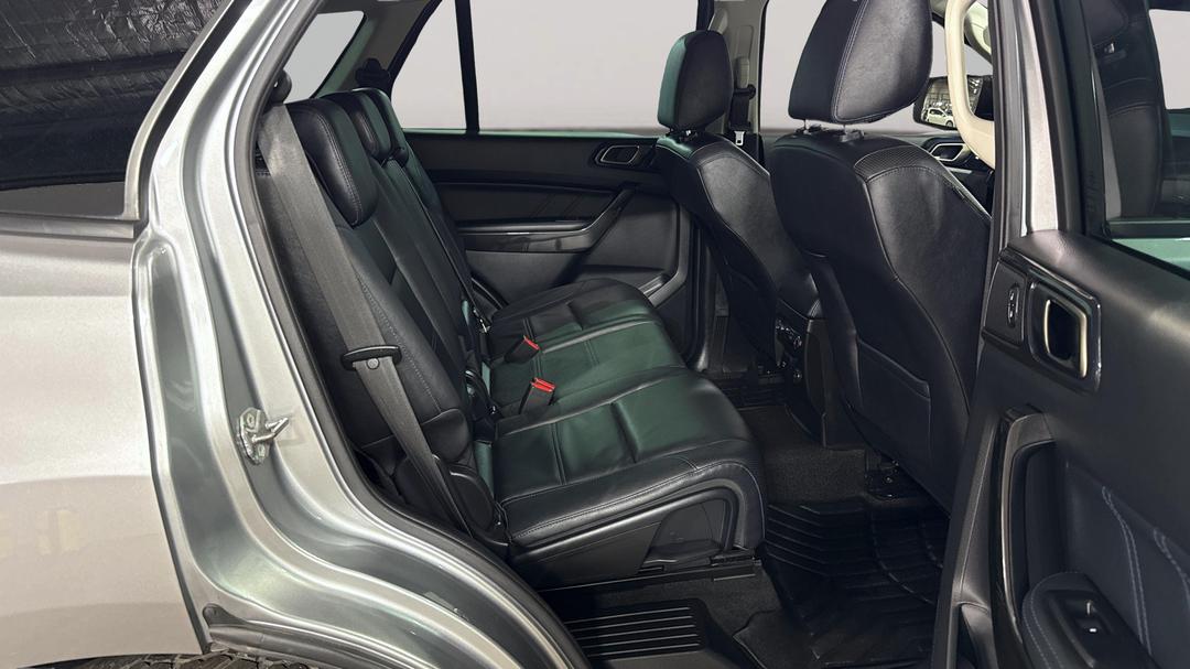 2020 Ford Everest Sport (4WD 7 Seat), Automatic, 120331 km, Right Side Rear Door Cabin View