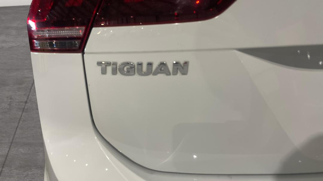 2017 Volkswagen Tiguan 162 Tsi Highline, Automatic, 112800 km, Badge (Boot Left Side)