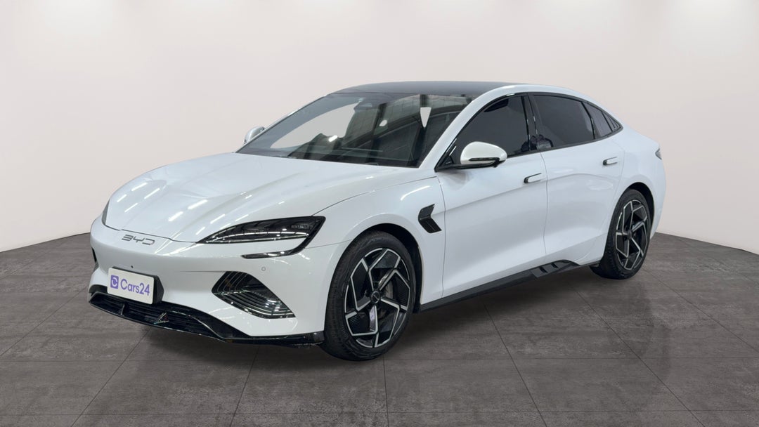 2023 Byd Seal Performance, Automatic, 22981 km, Left Front Diagonal (45- Degree) View