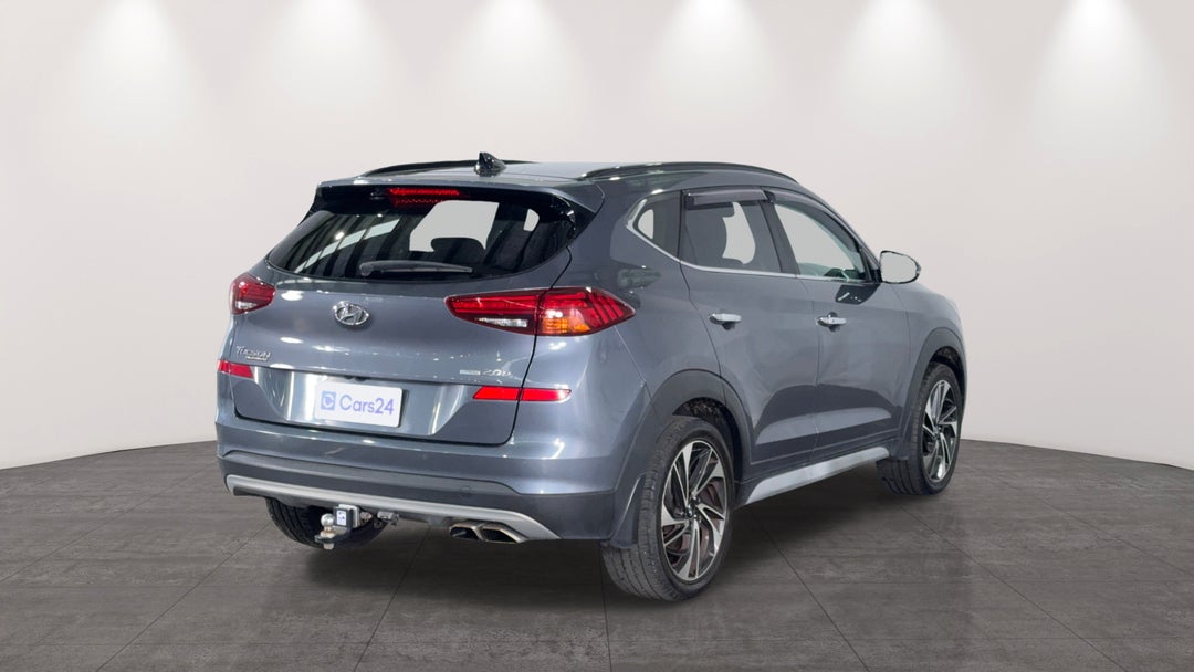 Right Back Diagonal (45- Degree) View