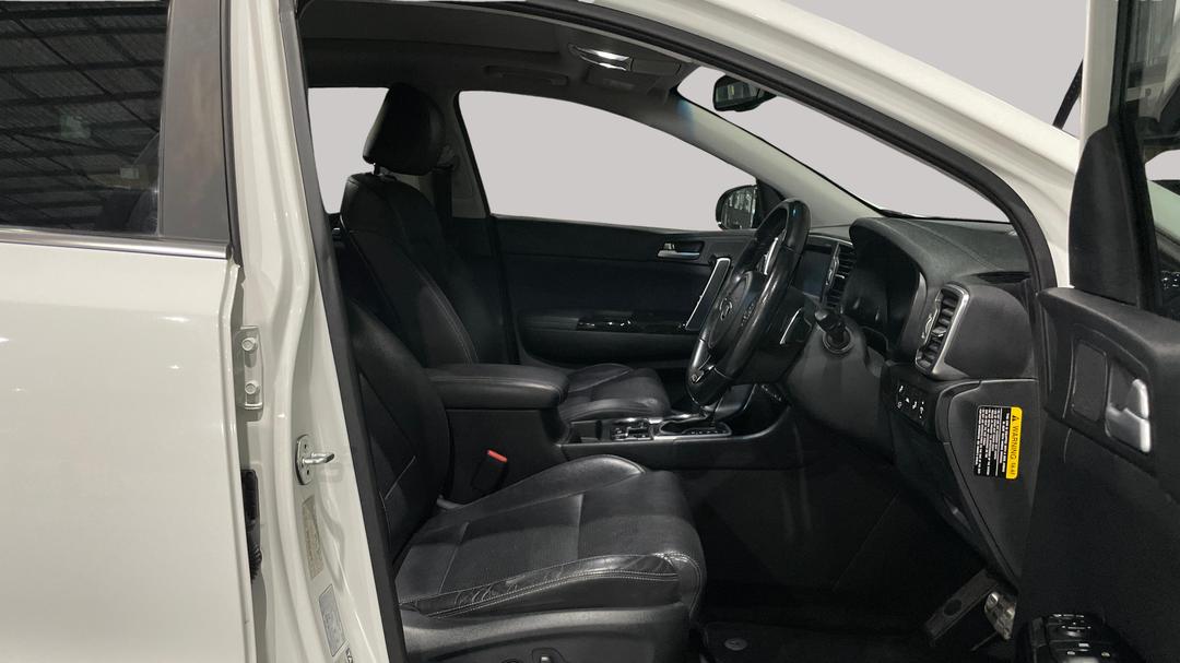 2017 Kia Sportage Gt-line (AWD), Automatic, 112272 km, Right Side Front Door Cabin View