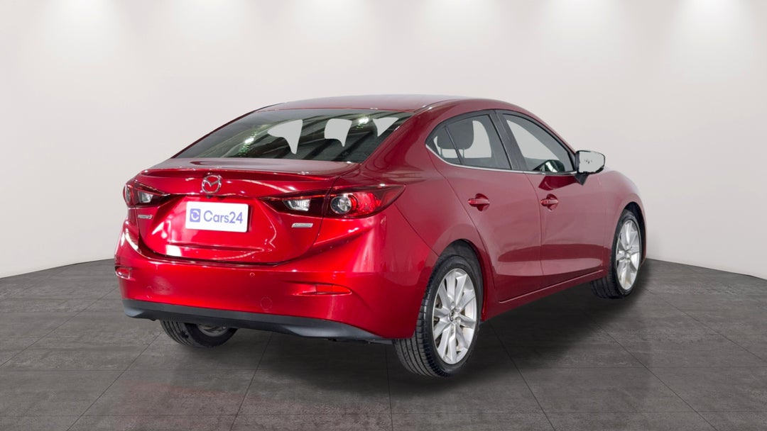 Right Back Diagonal (45- Degree) View