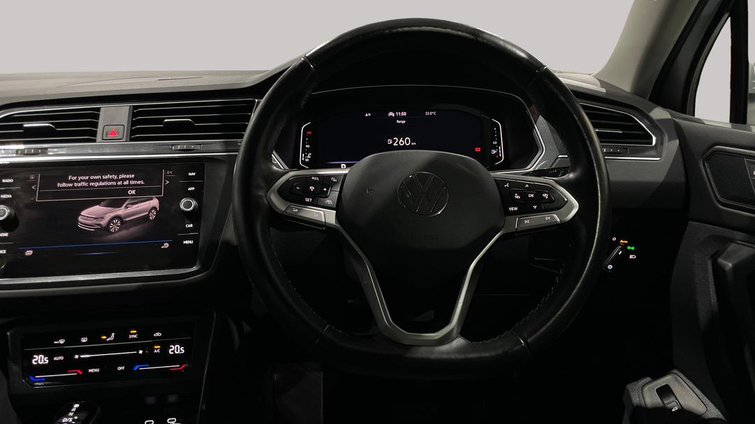 2021 Volkswagen Tiguan 110tsi Life, Automatic, 107906 km, Steering Wheel Close-up