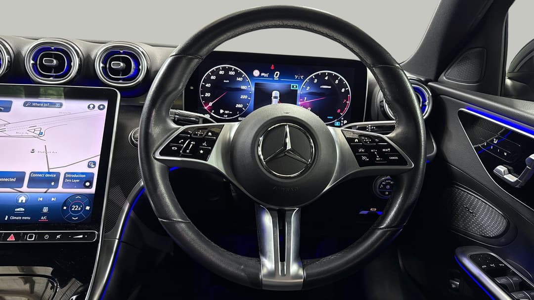 2022 Mercedes-benz C200 Mhev, Automatic, 52968 km, Steering Wheel Close-up