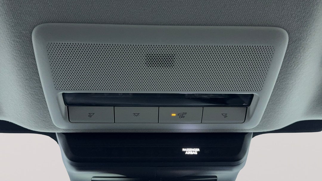 On-Roof Controls/Sunglass holder