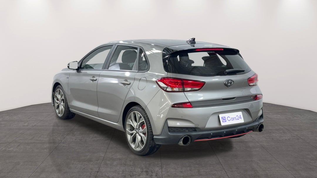 Left Back Diagonal (45- Degree) View