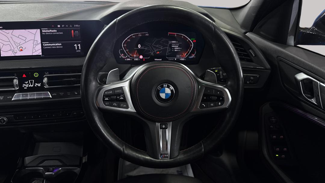 2021 BMW 1 28ti, Automatic, 63603 km, Steering Wheel Close-up