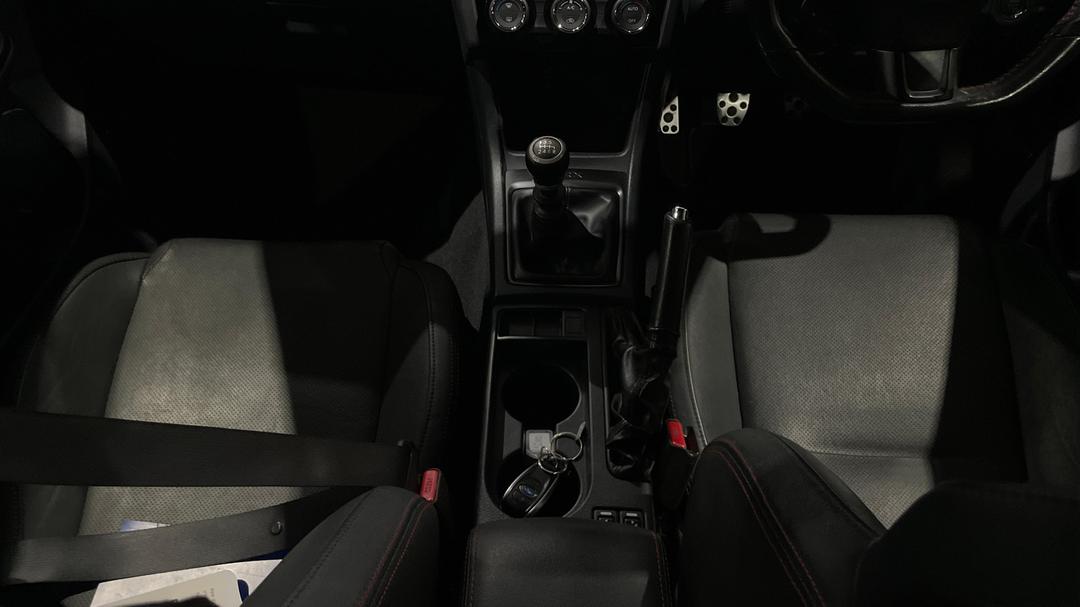 2017 Subaru WRX Premium (AWD), Manual, 99794 km, Center Console