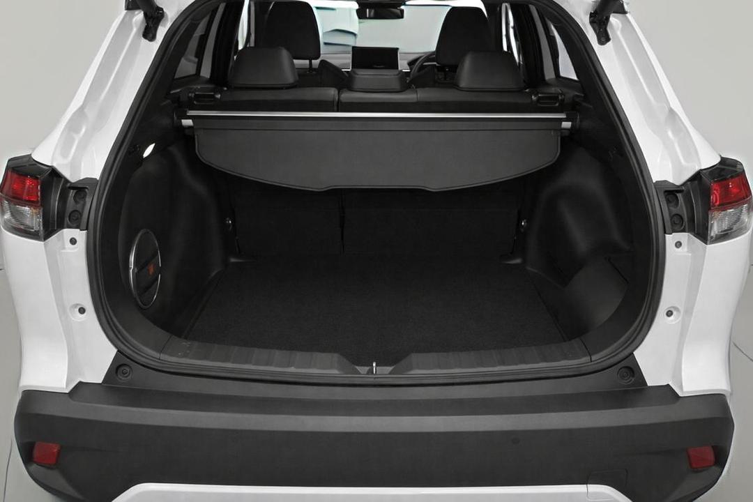 2024 Toyota Corolla Cross Atmos 2WD Hybrid, Automatic, 16977 km, Boot Inside View