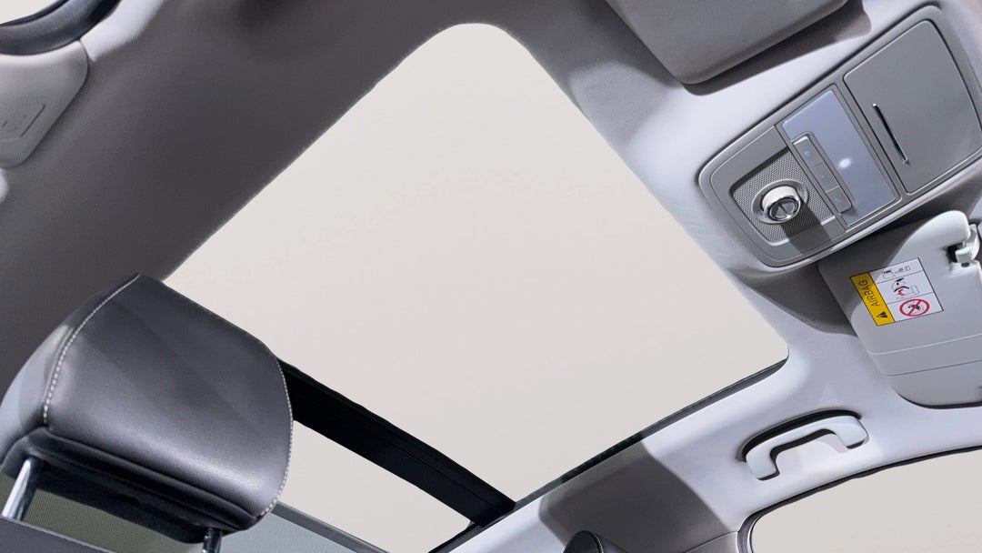 Interior Sunroof/Moonroof