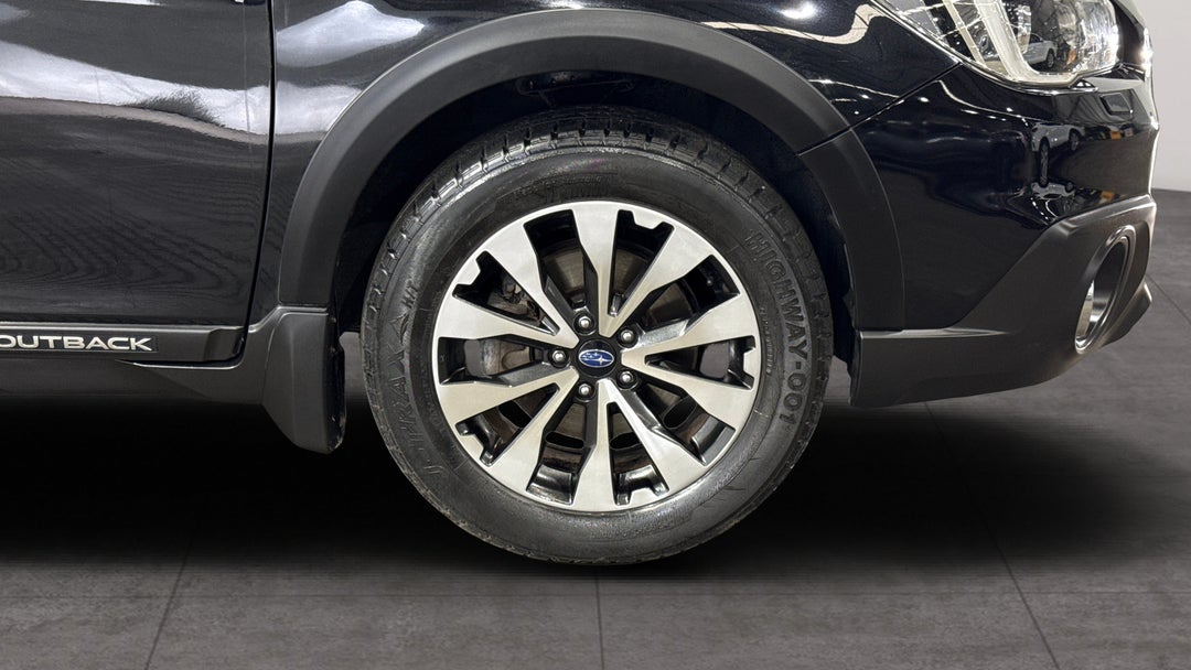 2016 Subaru Outback 2.5i Premium AWD, Automatic, 118627 km, Right Front Wheel