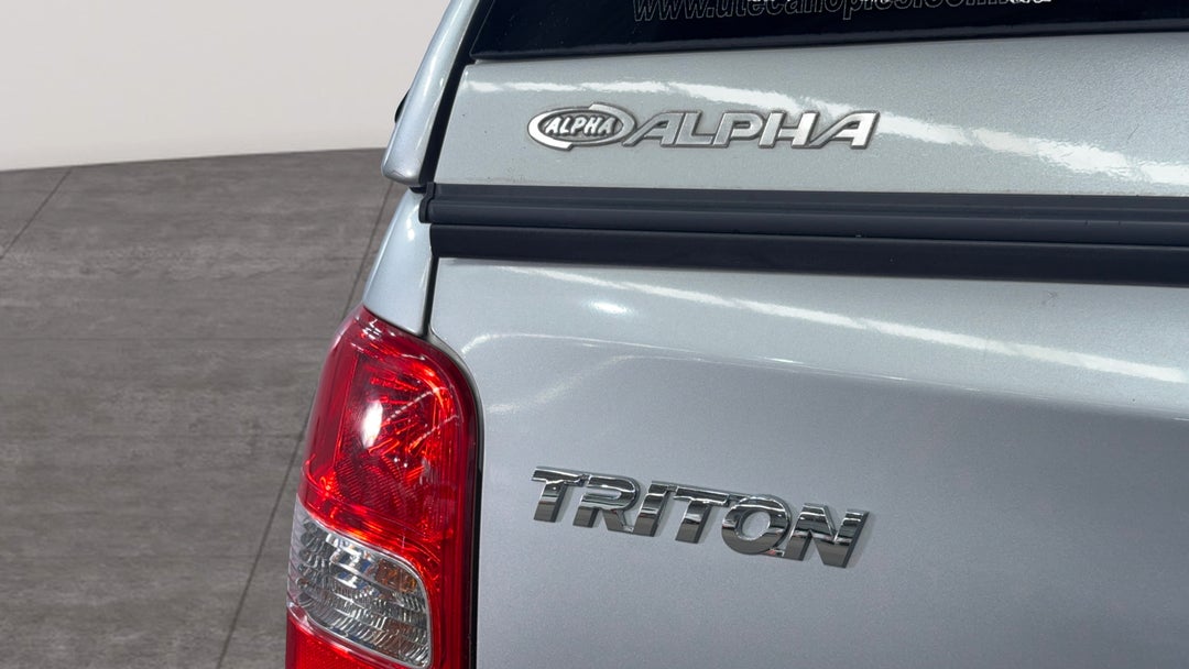 2017 Mitsubishi Triton Glx Plus (4x4), Automatic, 150949 km, Badge (Boot Left Side)