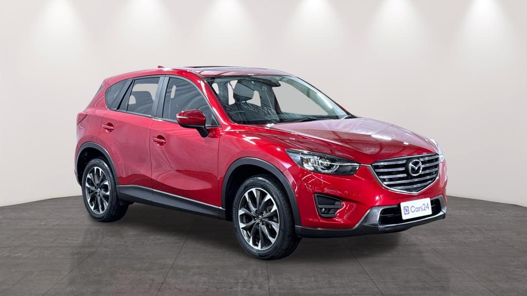 2016 Mazda CX-5 Gt (4x4), Automatic, 67102 km, Right Front Diagonal (45- Degree) View
