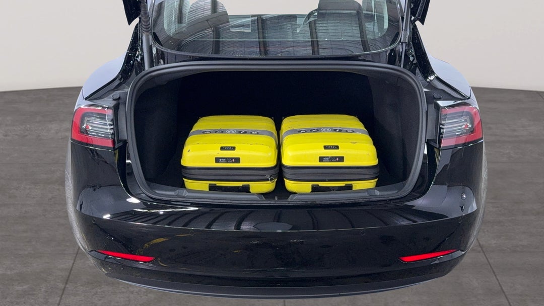 2023 Tesla Model 3 Long Range, Automatic, 9232 km, Boot Inside View with Luggage