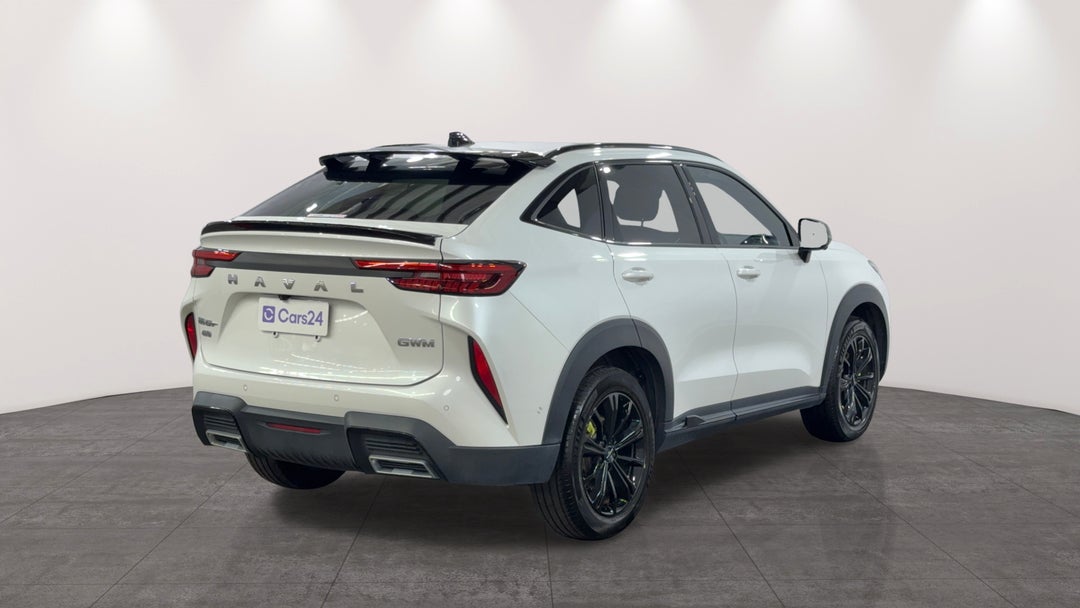 Right Back Diagonal (45- Degree) View