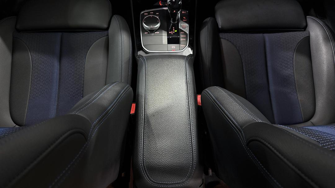 2020 BMW 2 18i M Sport Gran Coupe, Automatic, 75420 km, Center Console
