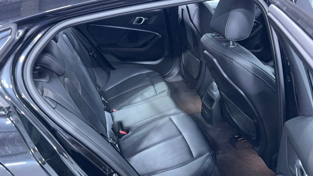 2019 BMW 1 18i M Sport, Automatic, 45275 km, Right Side Rear Door Cabin View