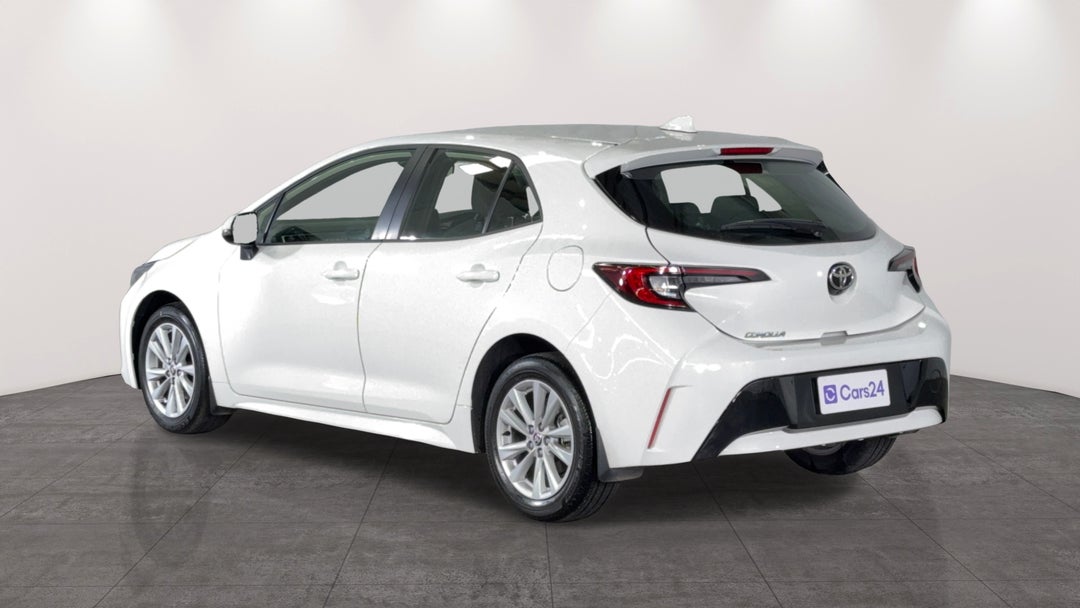 Left Back Diagonal (45- Degree) View